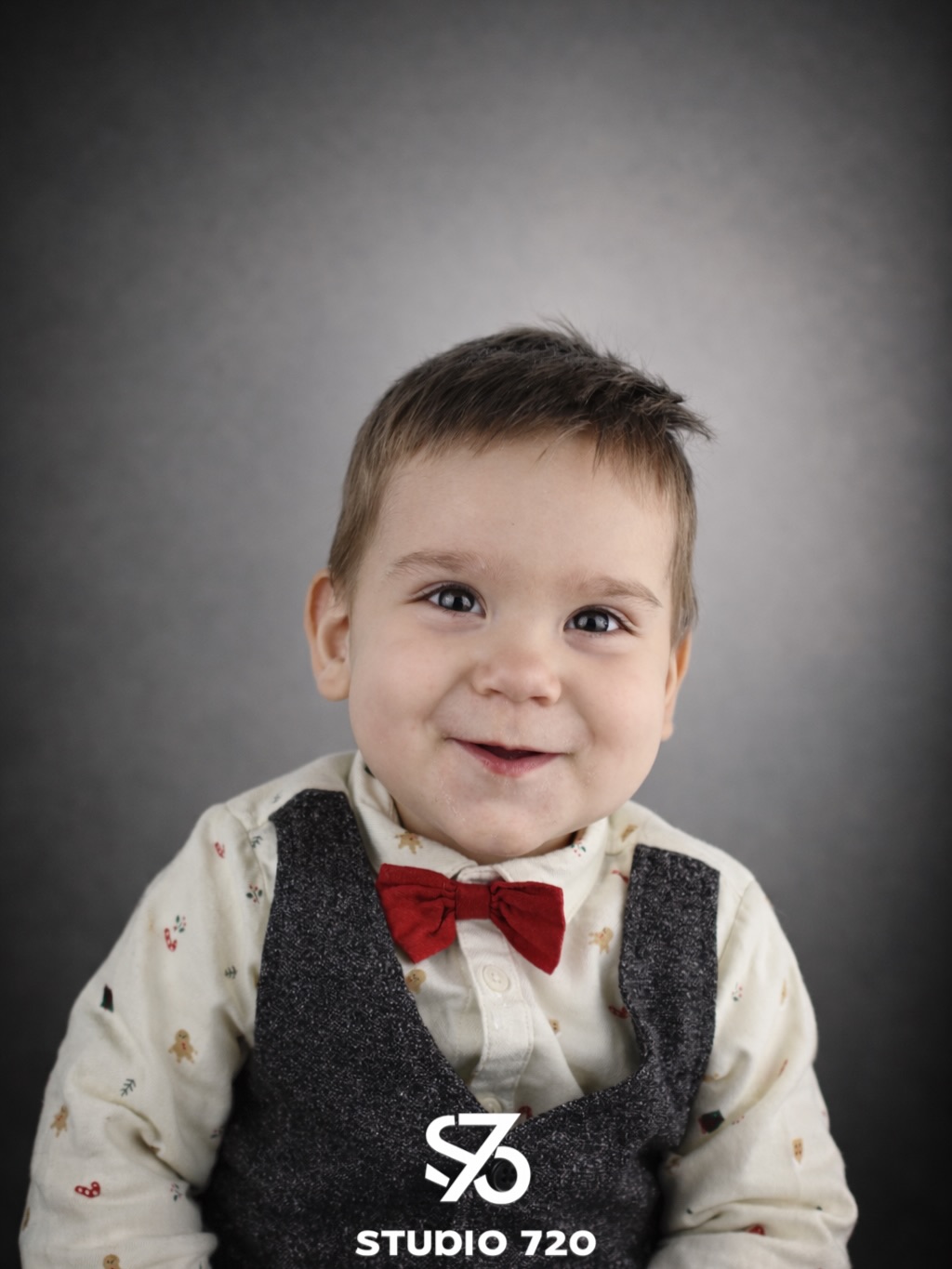 Portrait enfant en studio – Studio 720 Avermes